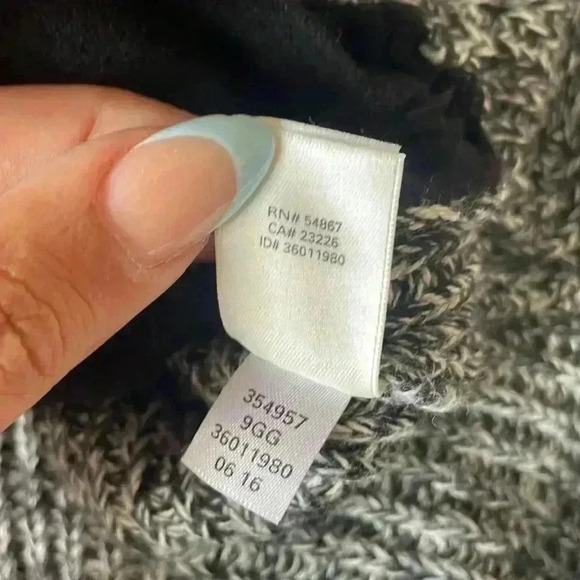 Victoria's Secret Thick Cotton Knit Sweater - Picture 8 of 8